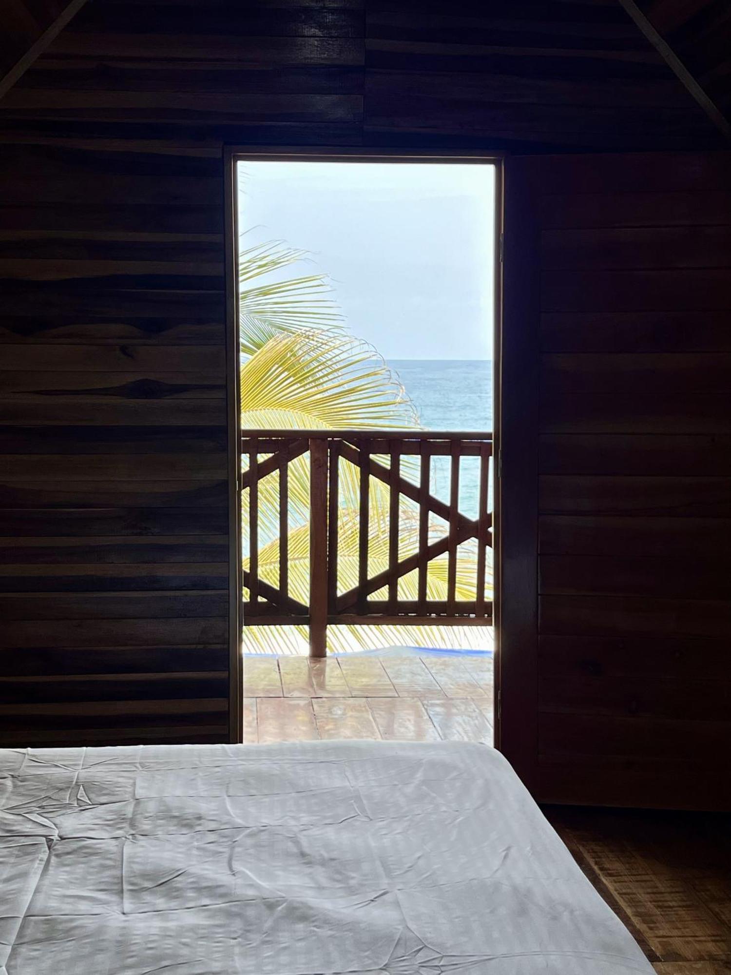 The Shark Cabana Frente Al Mar Лос-Наранхос Экстерьер фото